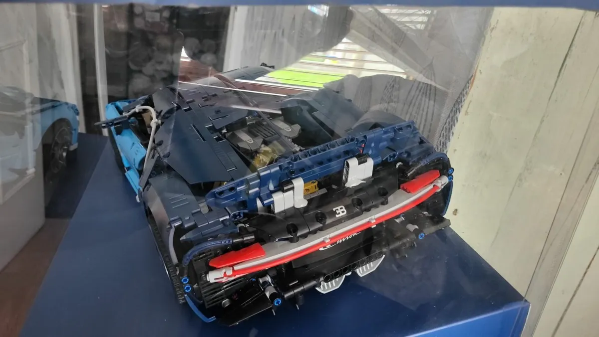 Bugatti chrion Lego car - Image 2