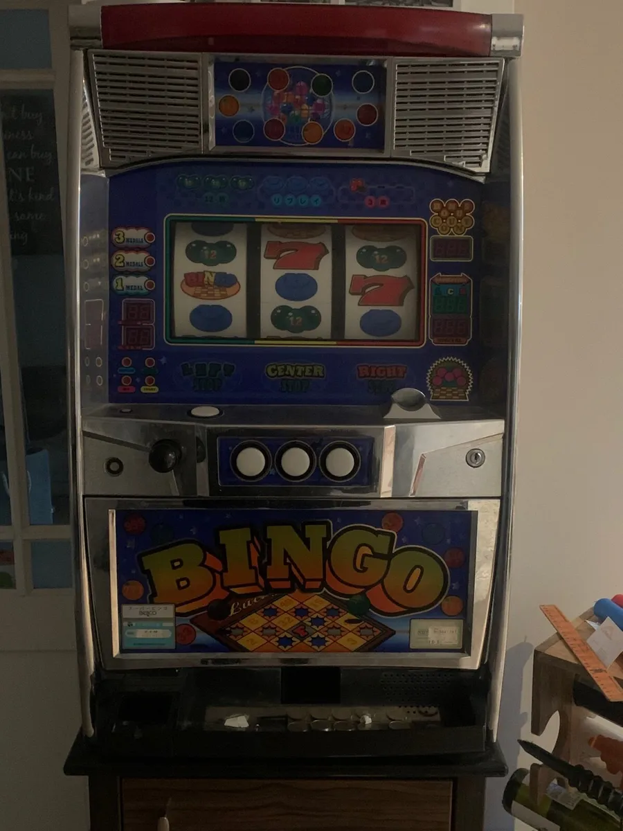 Slot machine - Image 1