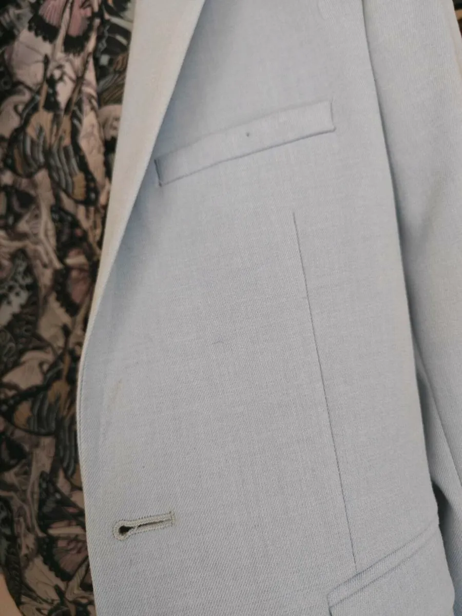 Boys Communion outfit - Image 2