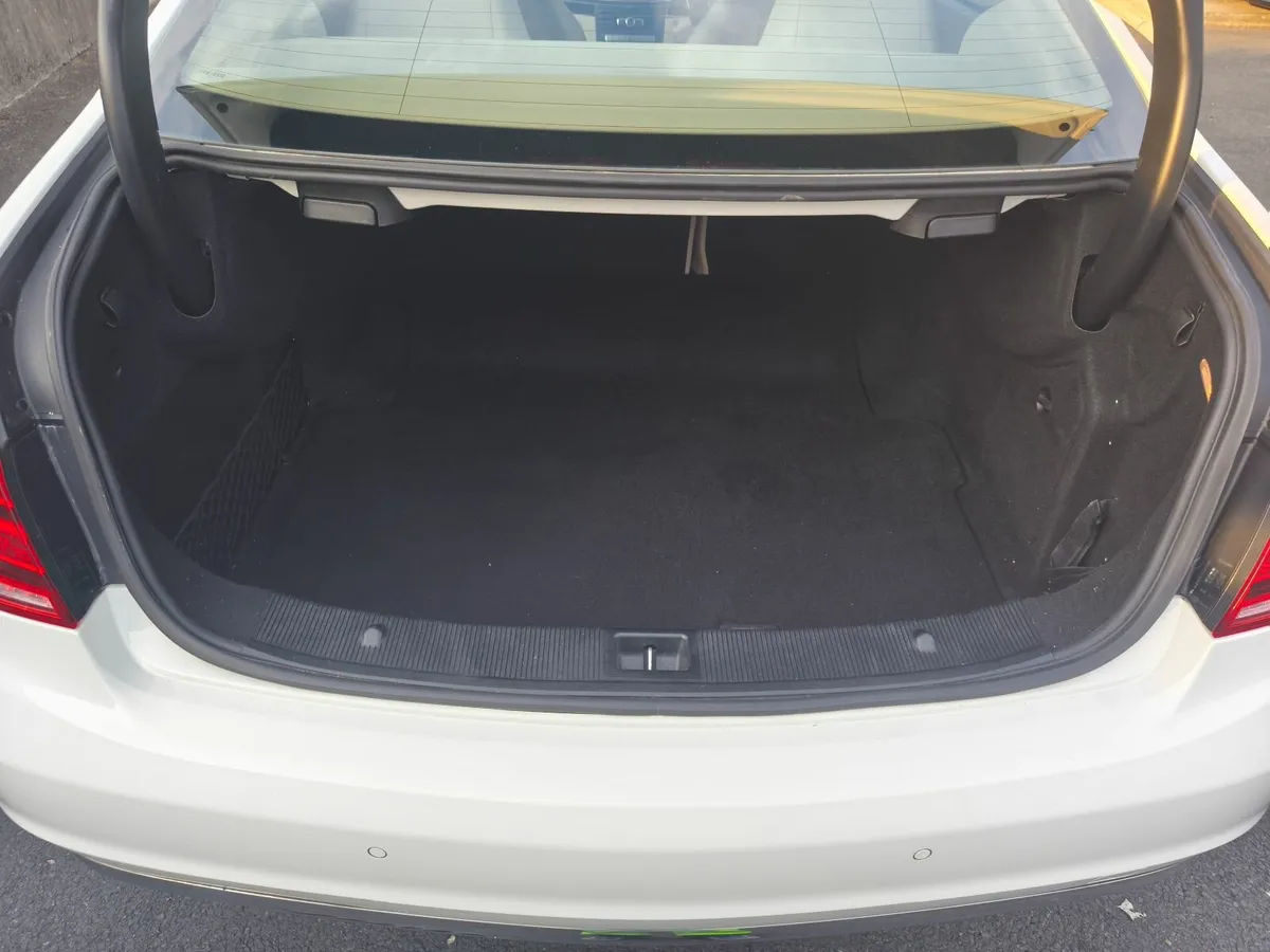 Mercedes-Benz E-Class 2015 - Image 4