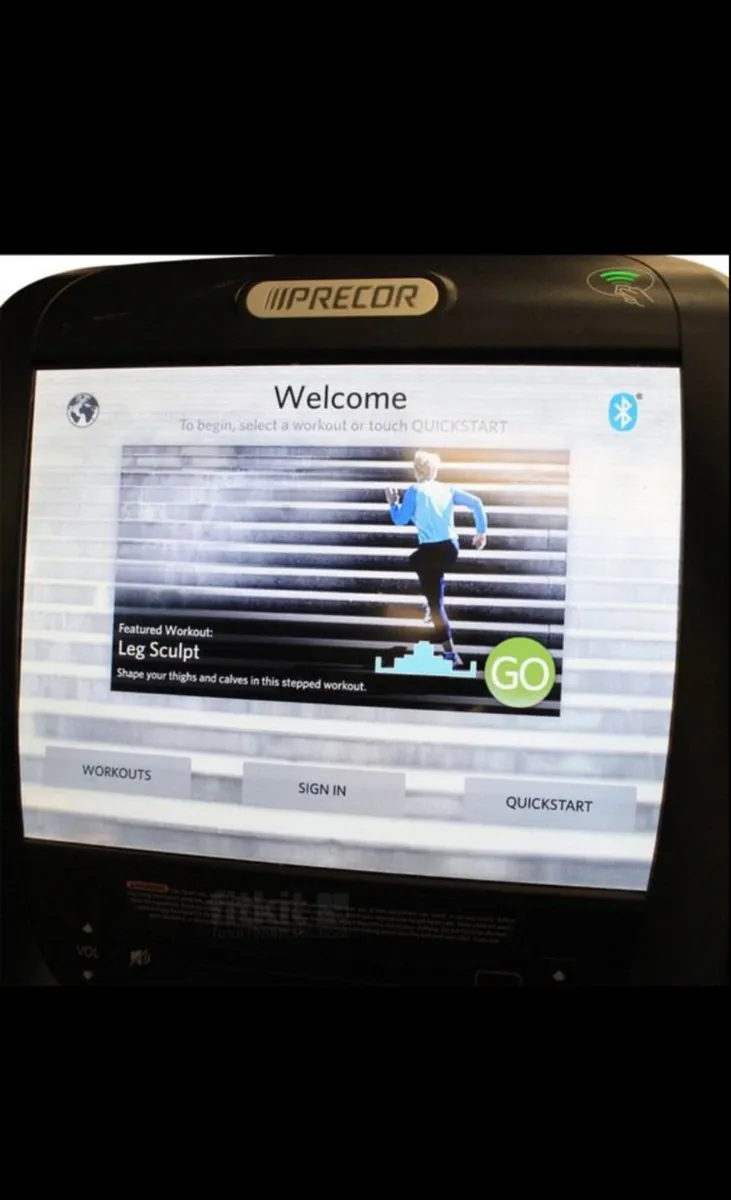PRECOR TRM 885 TREADMILL WITH P80 CONSOLE - Image 4