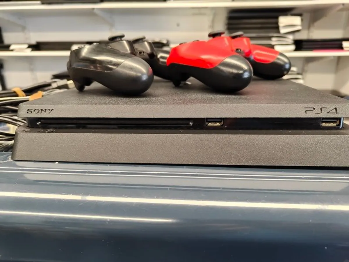 PS4 PlayStation4 Slim with Two Remote Controllers - Image 4