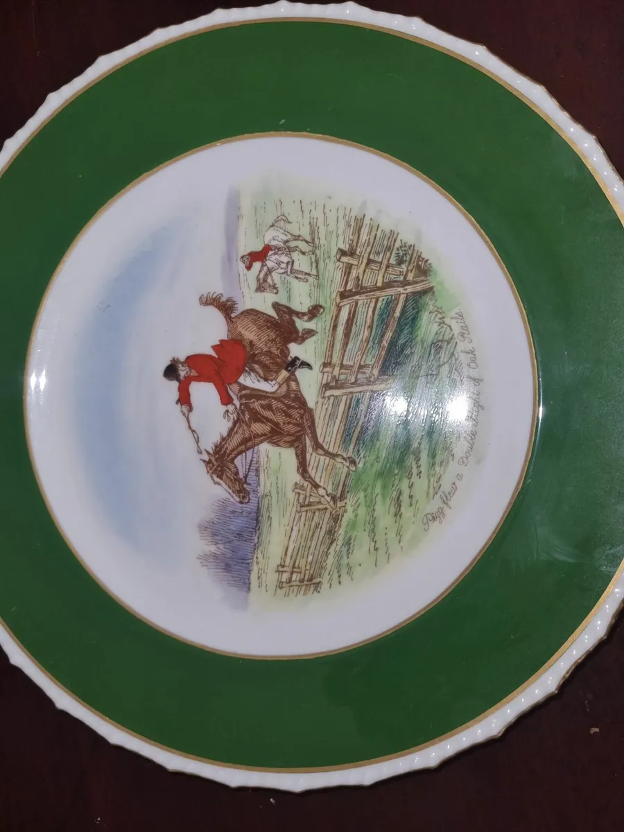 Vintage china plates - Image 2