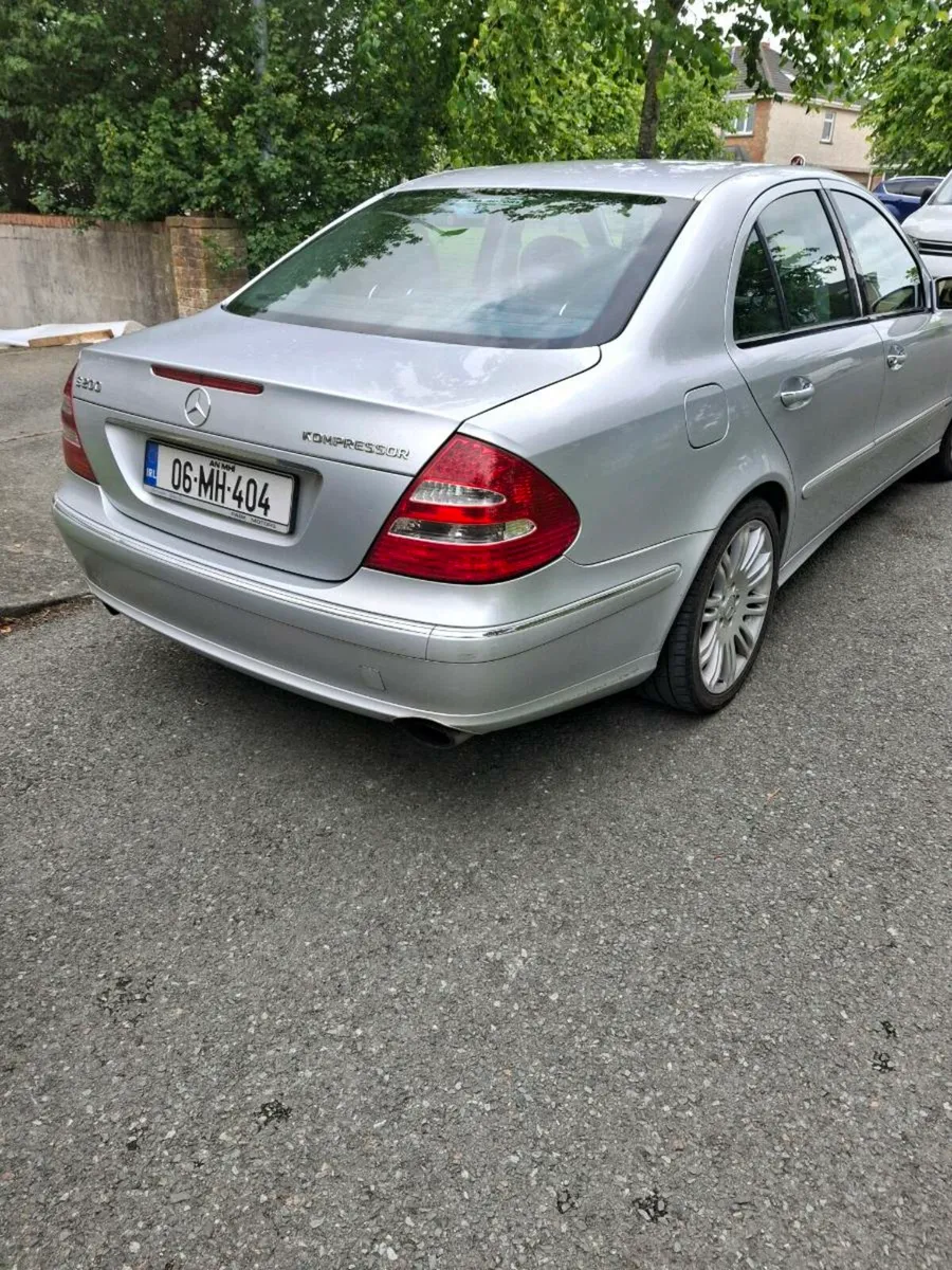 Mercedes-Benz e class 6 speed 2500 no offers - Image 4