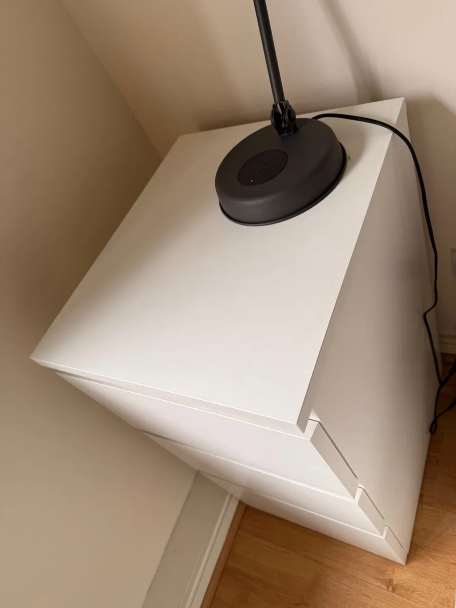IKEA MALM chest of drawers (1 or 2 units) - Image 3