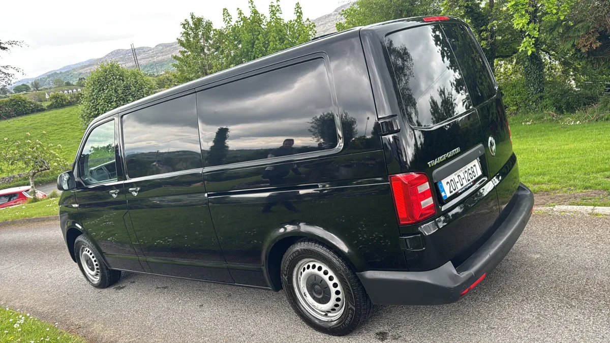 Volkswagen Transporter 2020 - Image 4