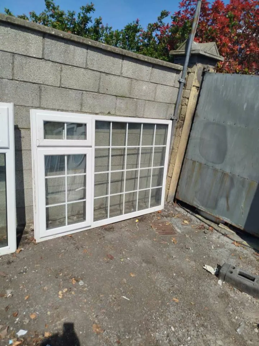 WHITE GEORGIAN PVC WINDOWS