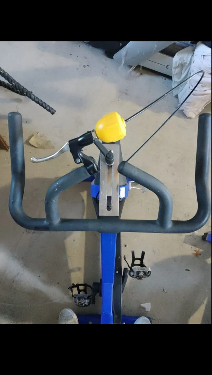 5 NEXT TO NEW PULSE SPIN BIKES - Image 3