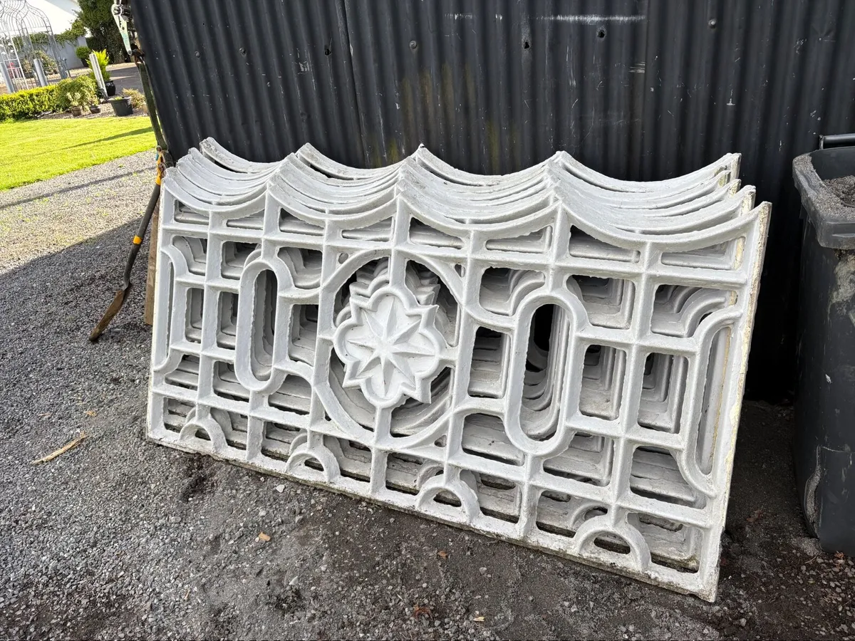 Concrete fence panels matching steel gates - Image 4