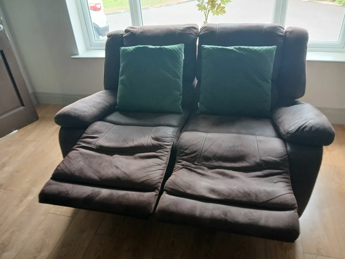 Reclining couchs - Image 2