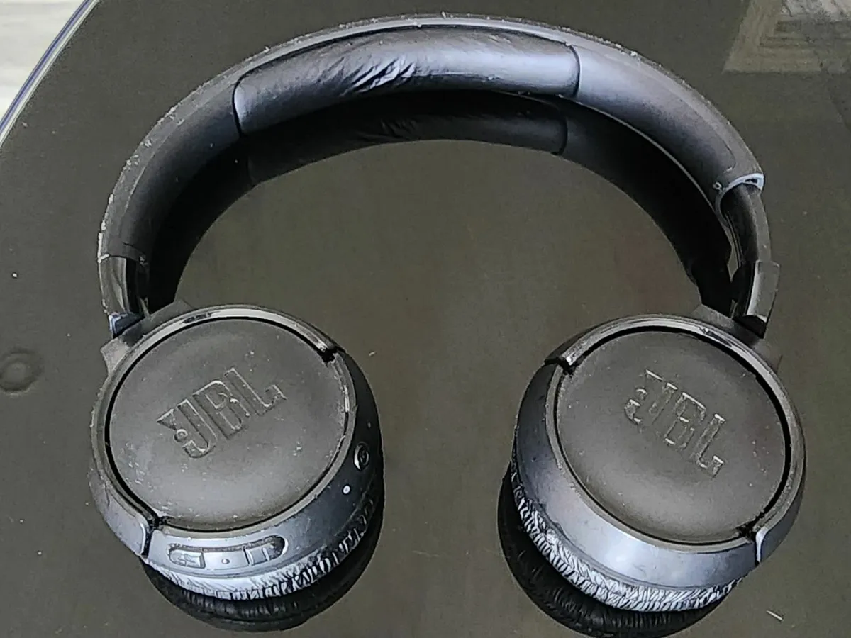 🎧 JBL Tune 520BT Wireless Headphones - Image 1