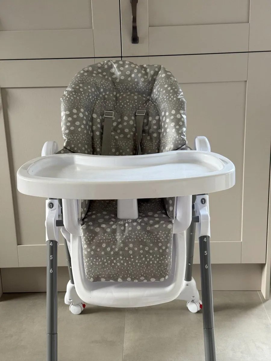 Baby Hight chair - Image 1