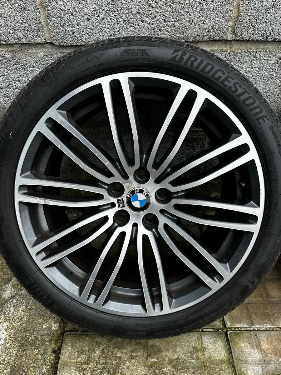 Genuine BMW 19” 664m Alloys Great Tyres - Image 2