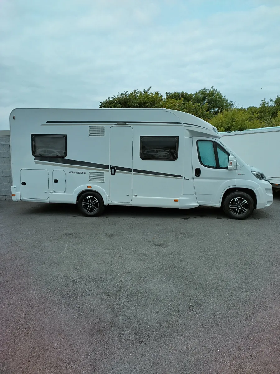 CAMPER   MOTORHOME  2019 4 BERTH - Image 2