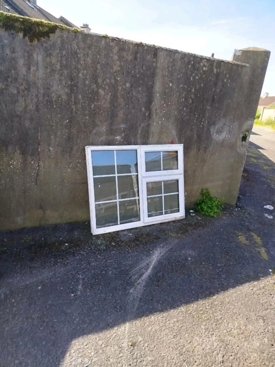 WHITE PVC WINDOW