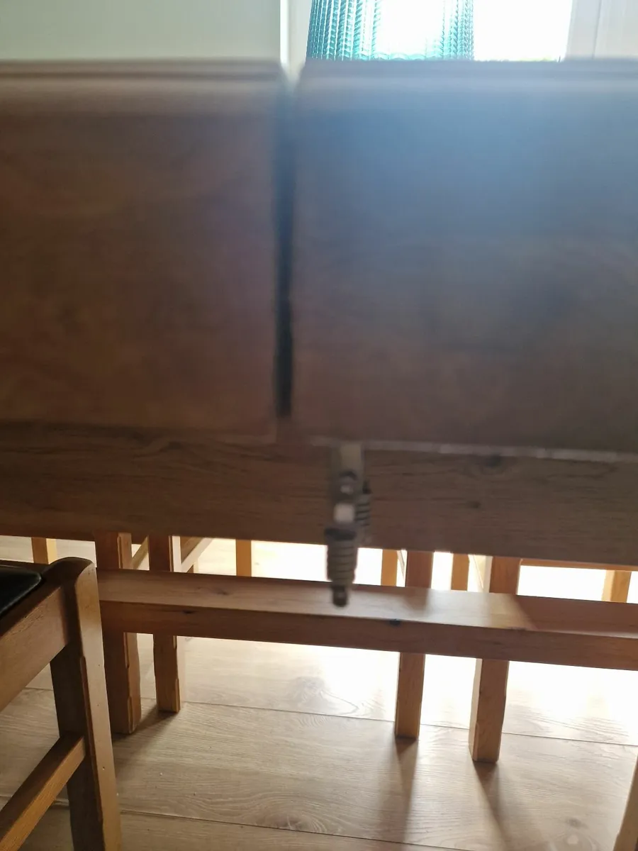 Solid oak table - Image 3