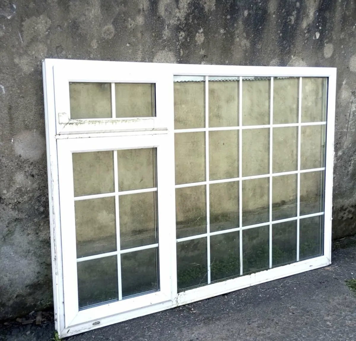 WHITE PVC WINDOW