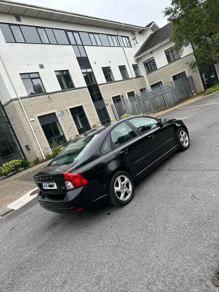 11 Volvo S40 LUX D2 1.6d 6 Speed NEW NCT 08/26 - Image 3
