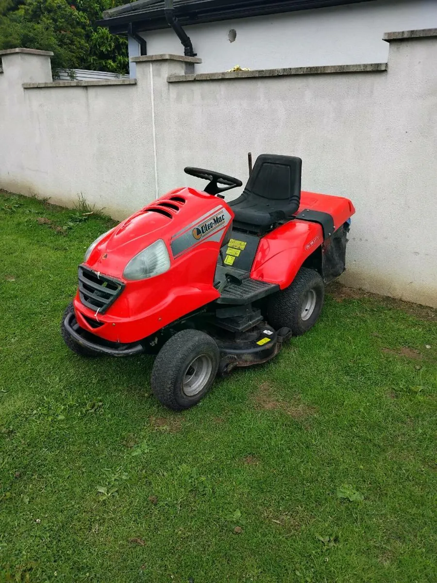 Ride on lawnmower - Image 2