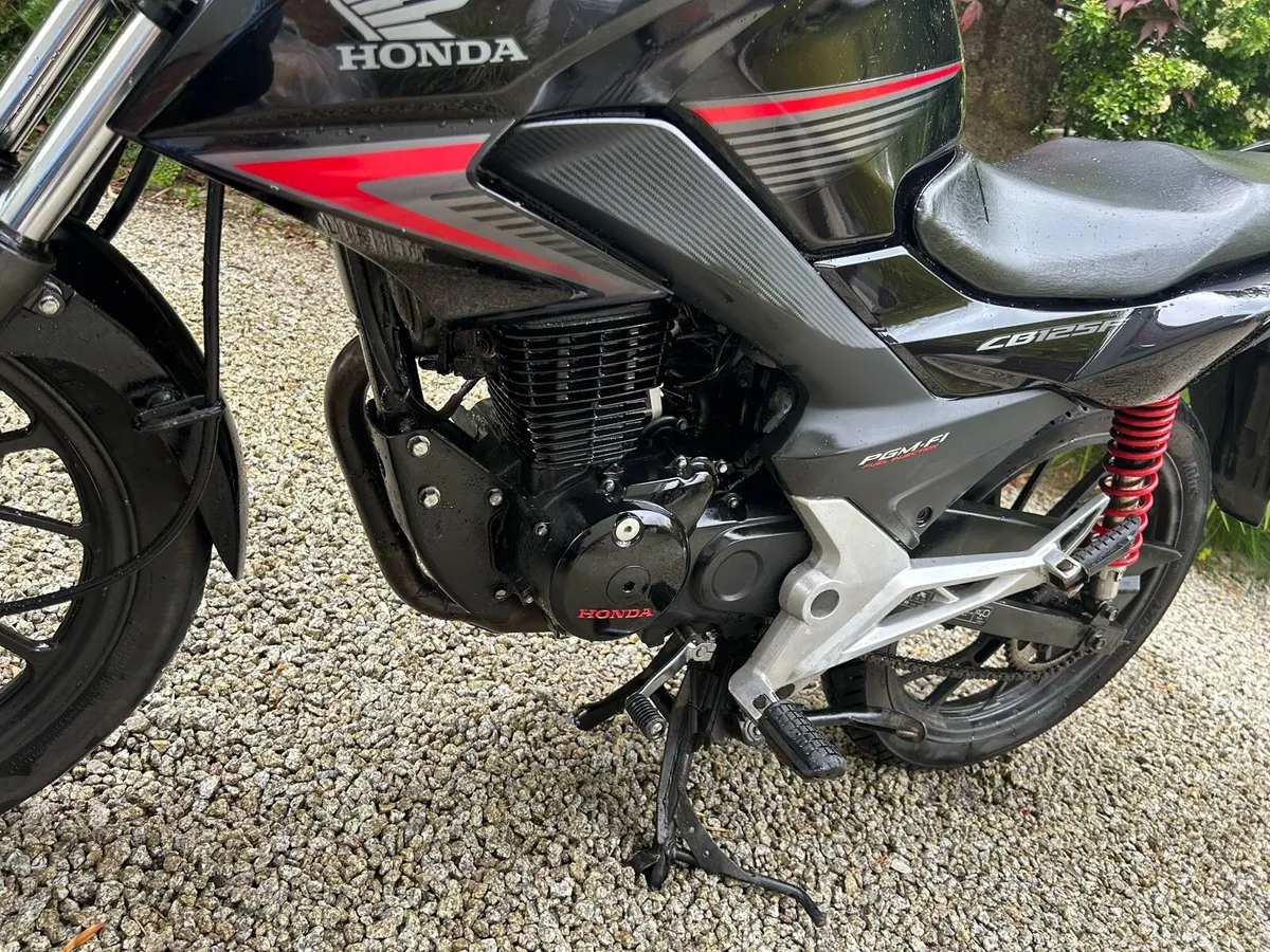 Honda CBF125 Motorbike - Image 4