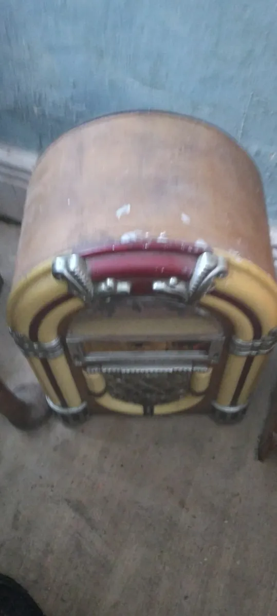 Novelty radio - Image 3