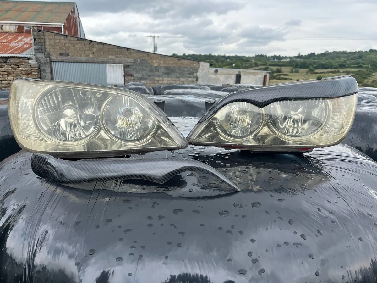 Is200/300 Armrest & headlights & eyebrows - Image 1