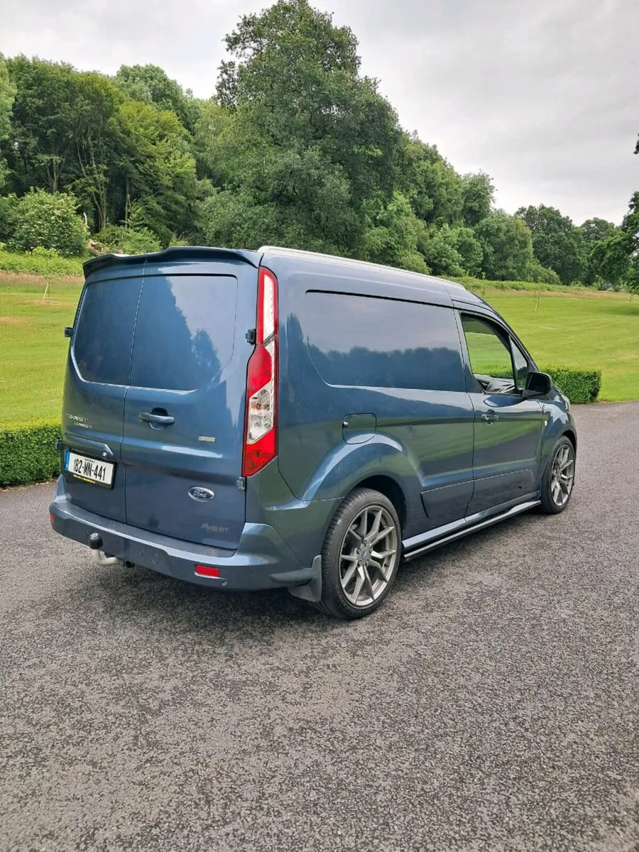 Ford Transit Connect - Image 4