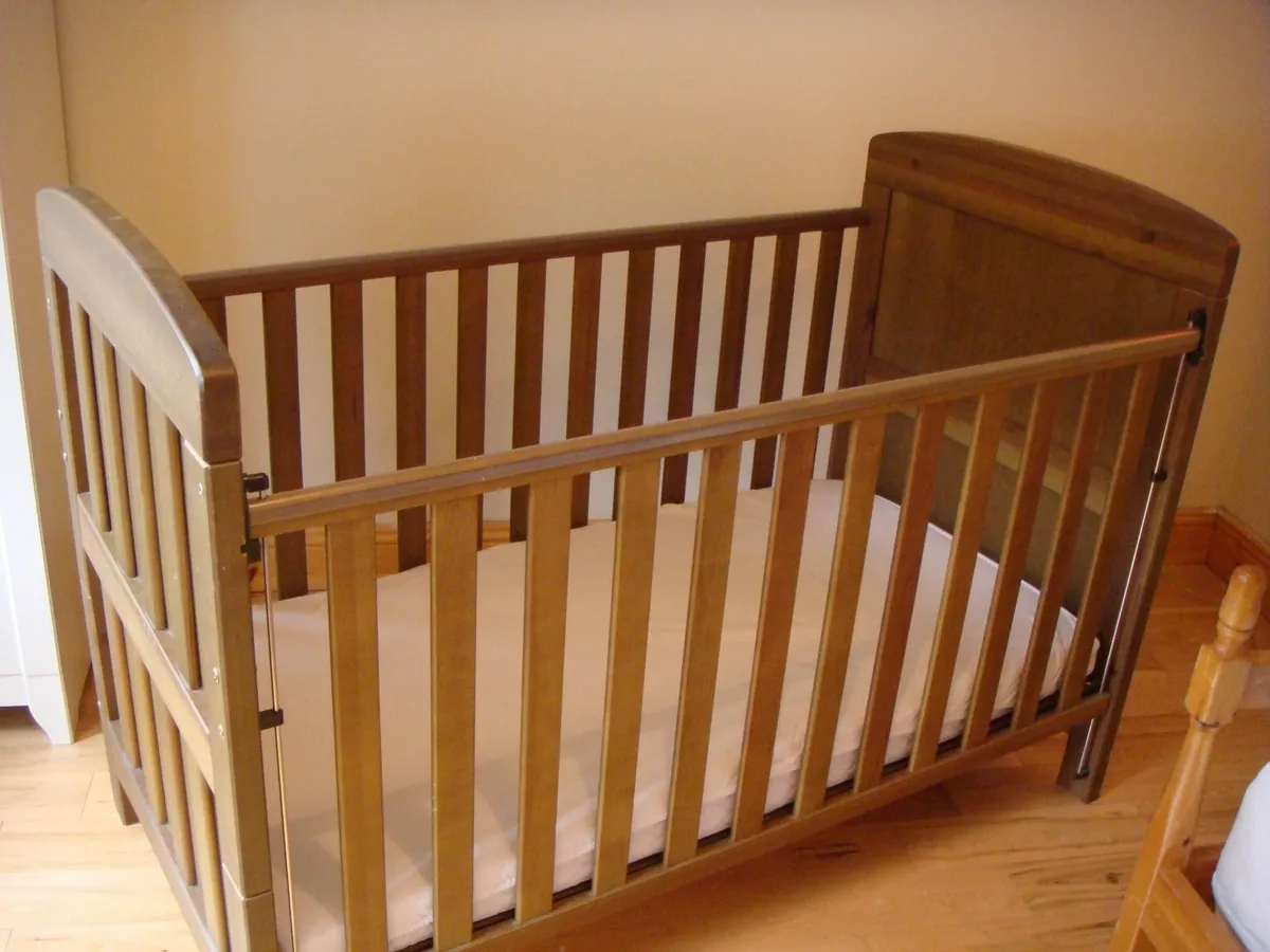 Cot - Image 2