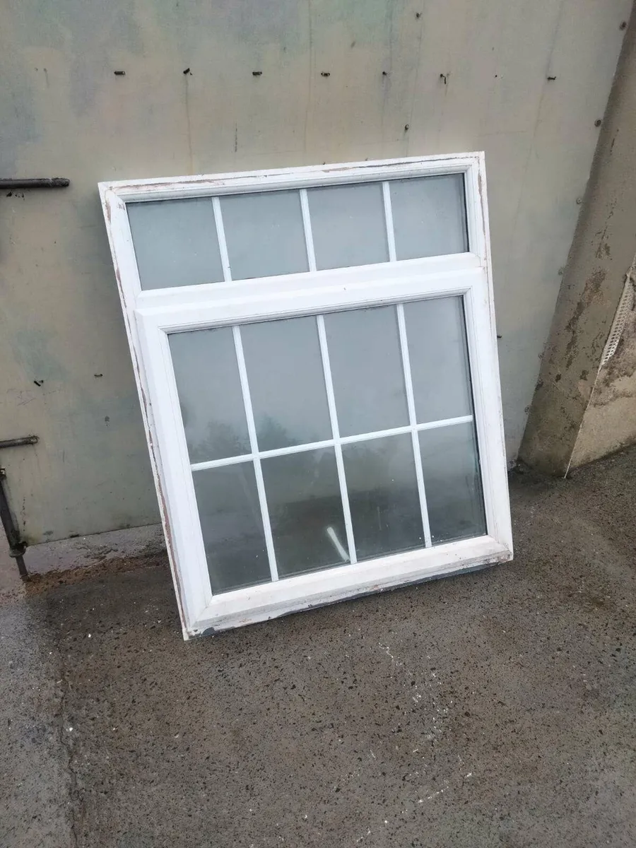 WHITE GEORGIAN PVC WINDOW