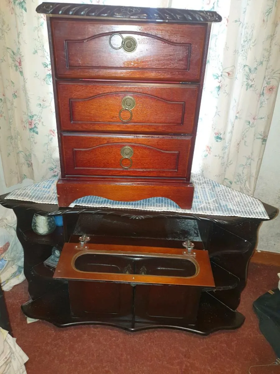 FURNITURE - Image 3