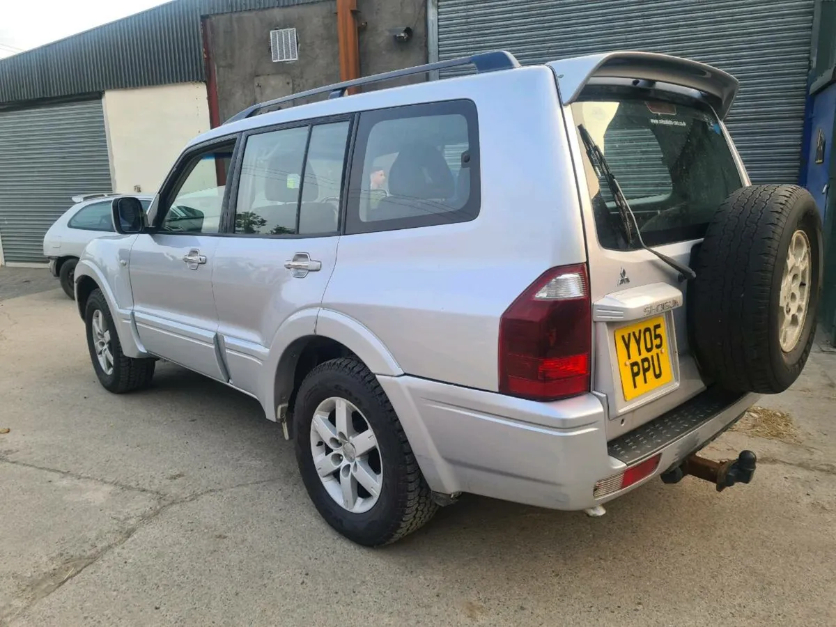 Mitsubishi  pajero - Image 3