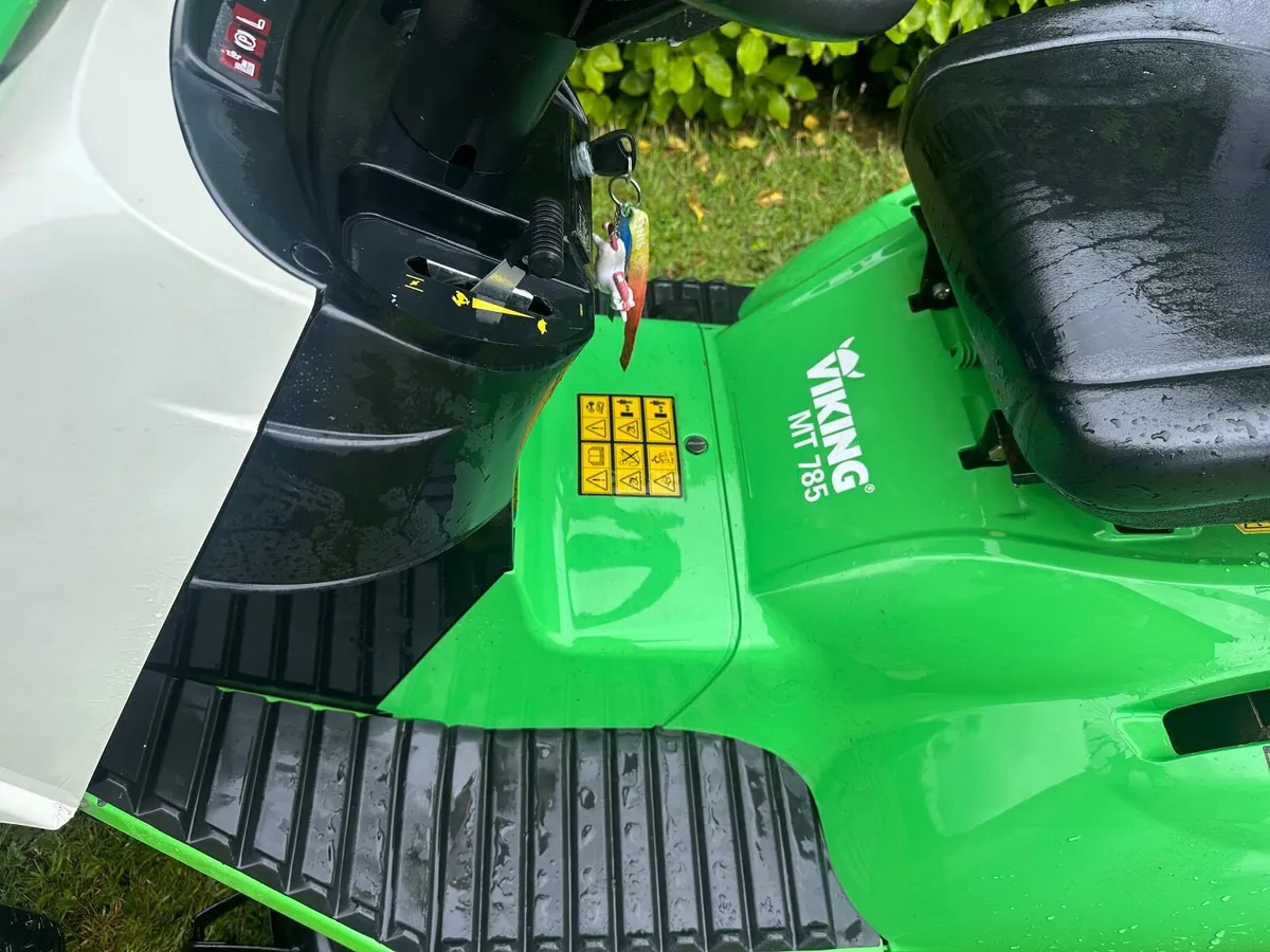 Ride on lawnmower - Image 4