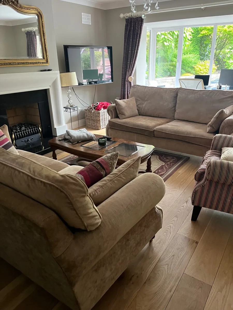 Furniture- sofas - Image 1