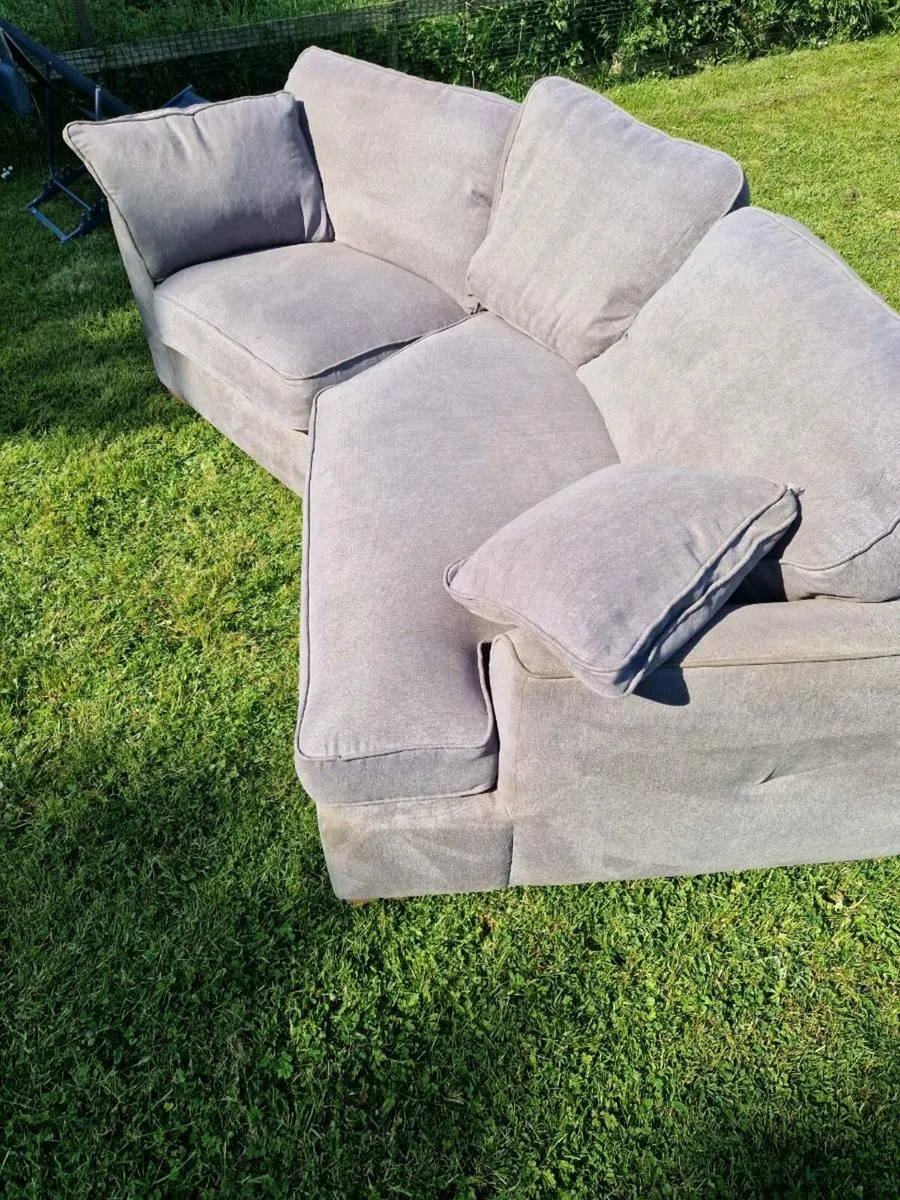 Angled corner sofa - Image 2