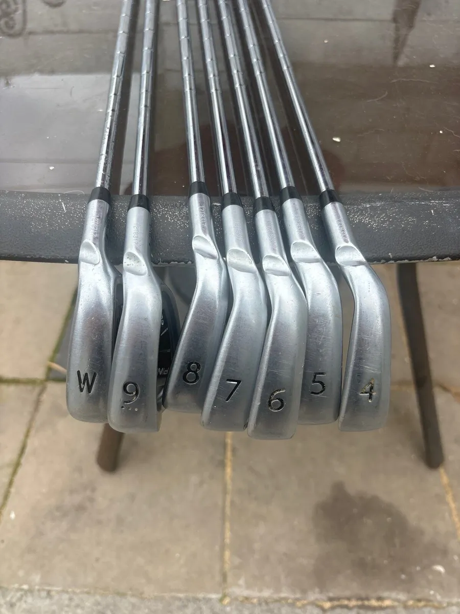 Ping i20 irons stiff shaft 4 to PW - Image 1