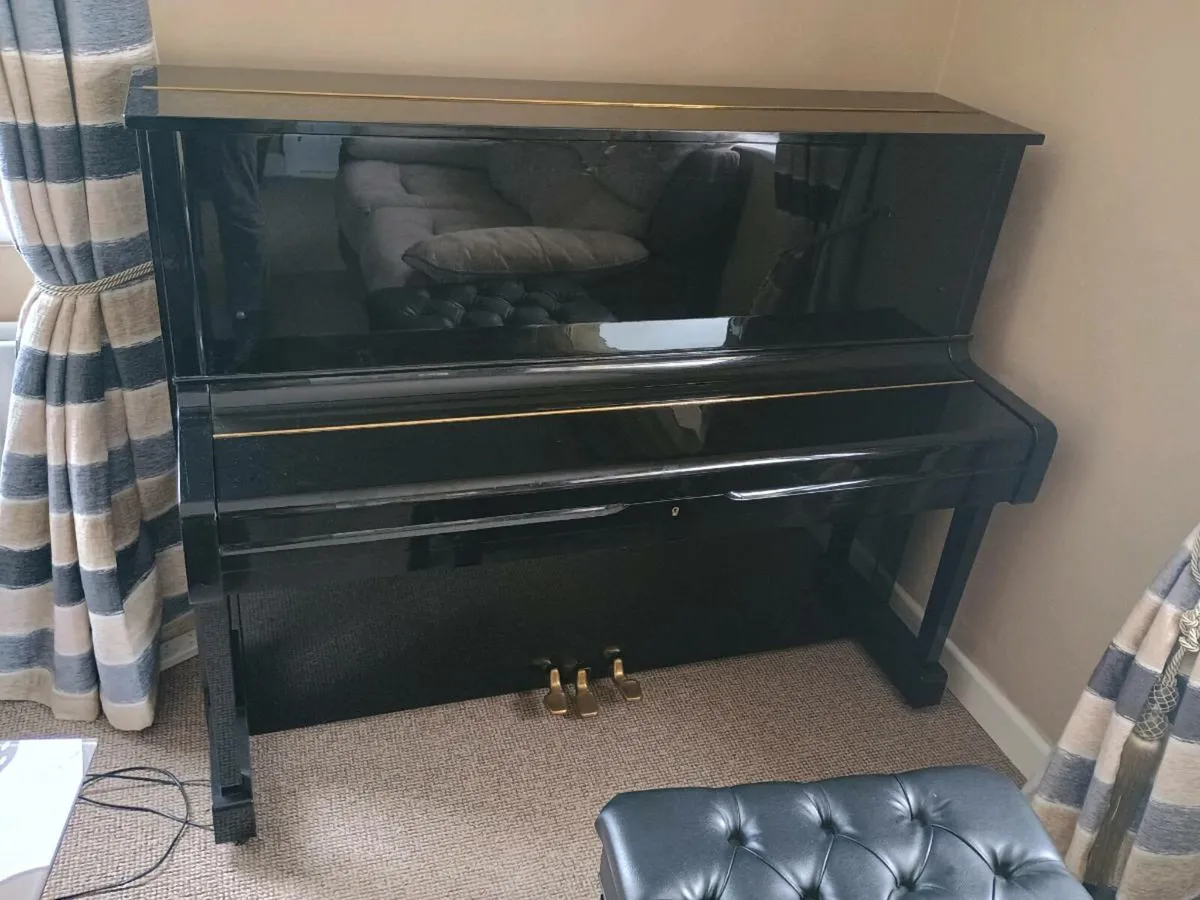 Yamaha U1 upright piano - Image 1