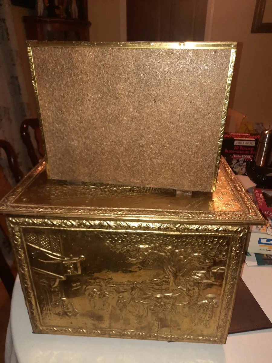 Vintage log box and magazine rack - Image 2
