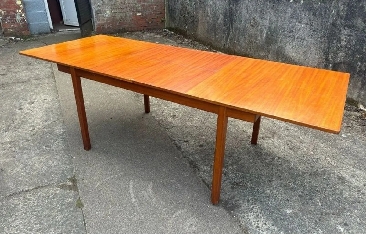 Large double extension McIntosh dining table - Image 3