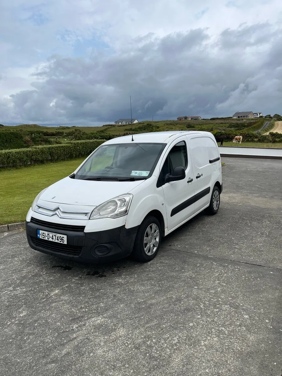 151 Citroen Berlingo- Test to 11/25 - Image 2