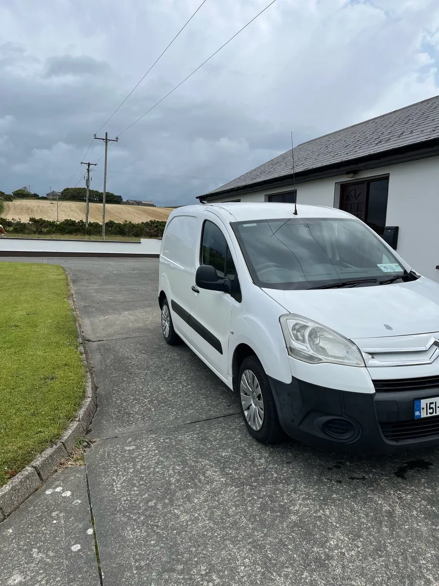 151 Citroen Berlingo- Test to 11/25 - Image 1