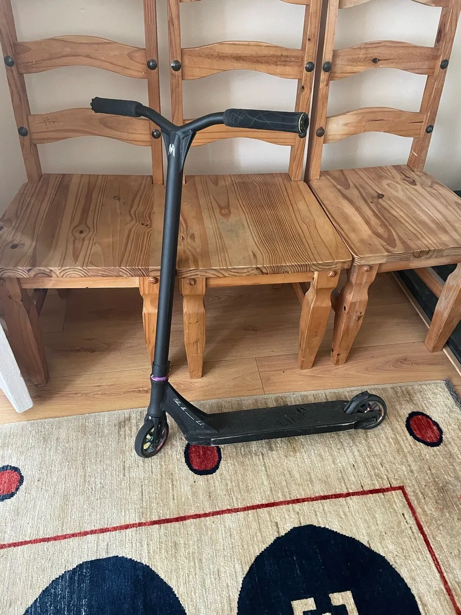 Stunt scooter - Image 1