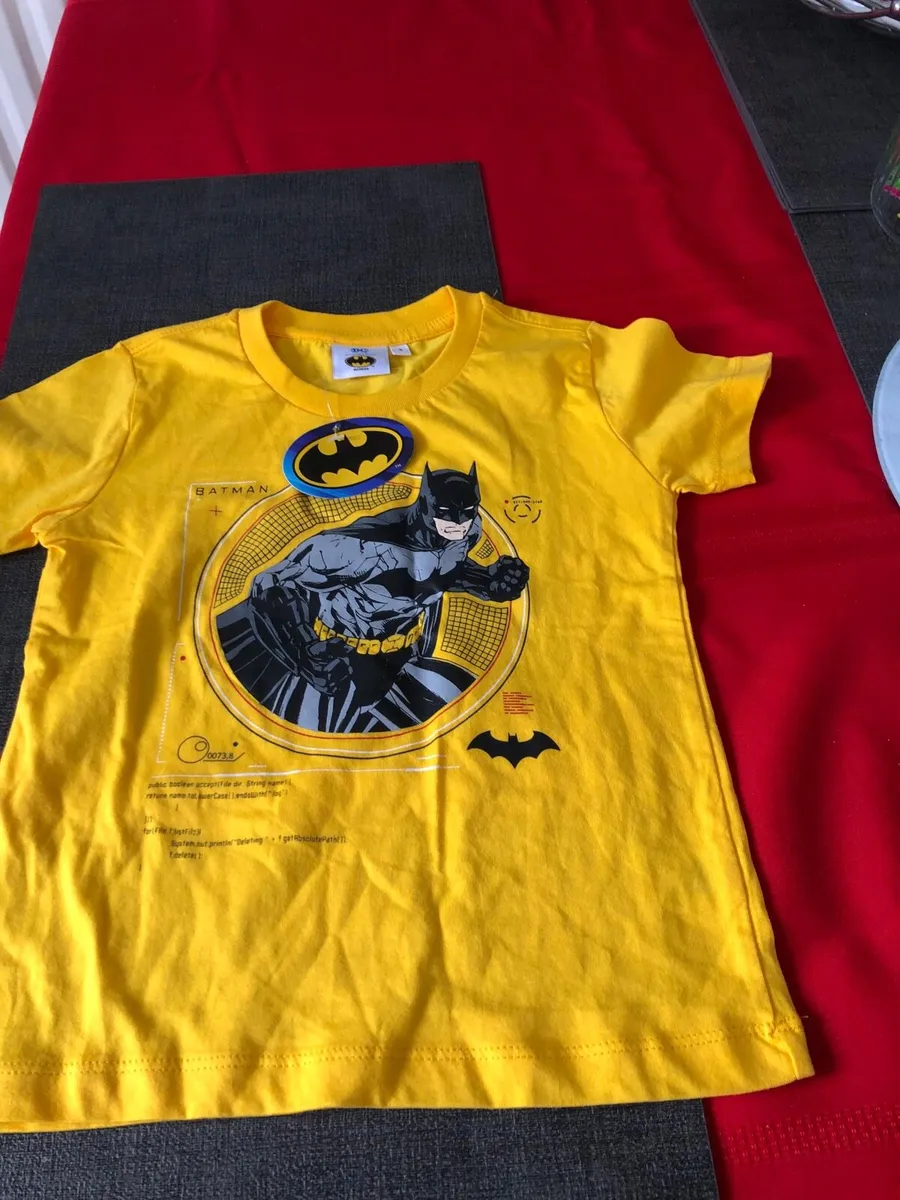 Boys BNWT teeshirt age 4 €5 - Image 2