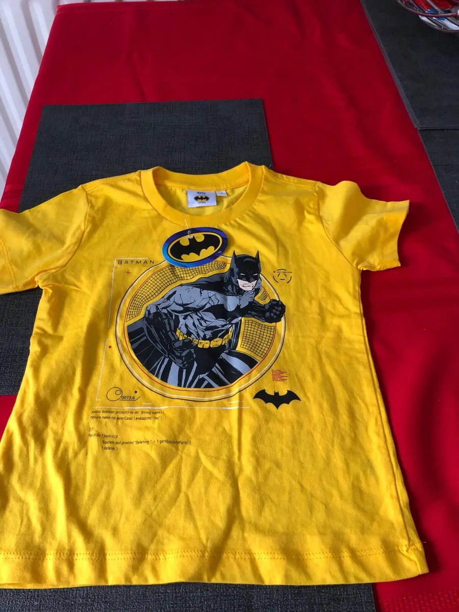 Boys BNWT teeshirt age 4 €5 - Image 4