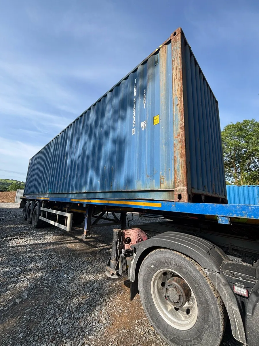 Used 40ft containers - Image 2