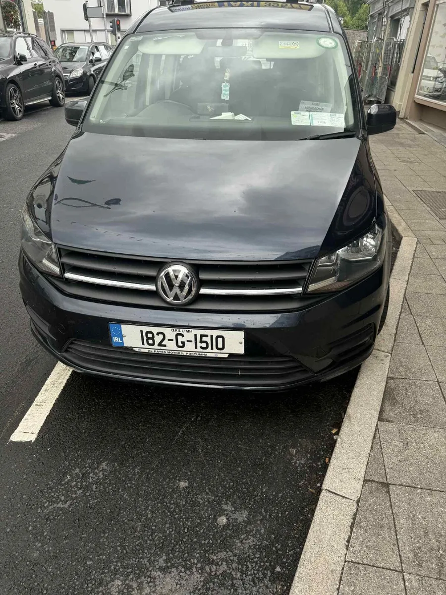 Volkswagen Caddy 2018 -7 seater- - Image 4
