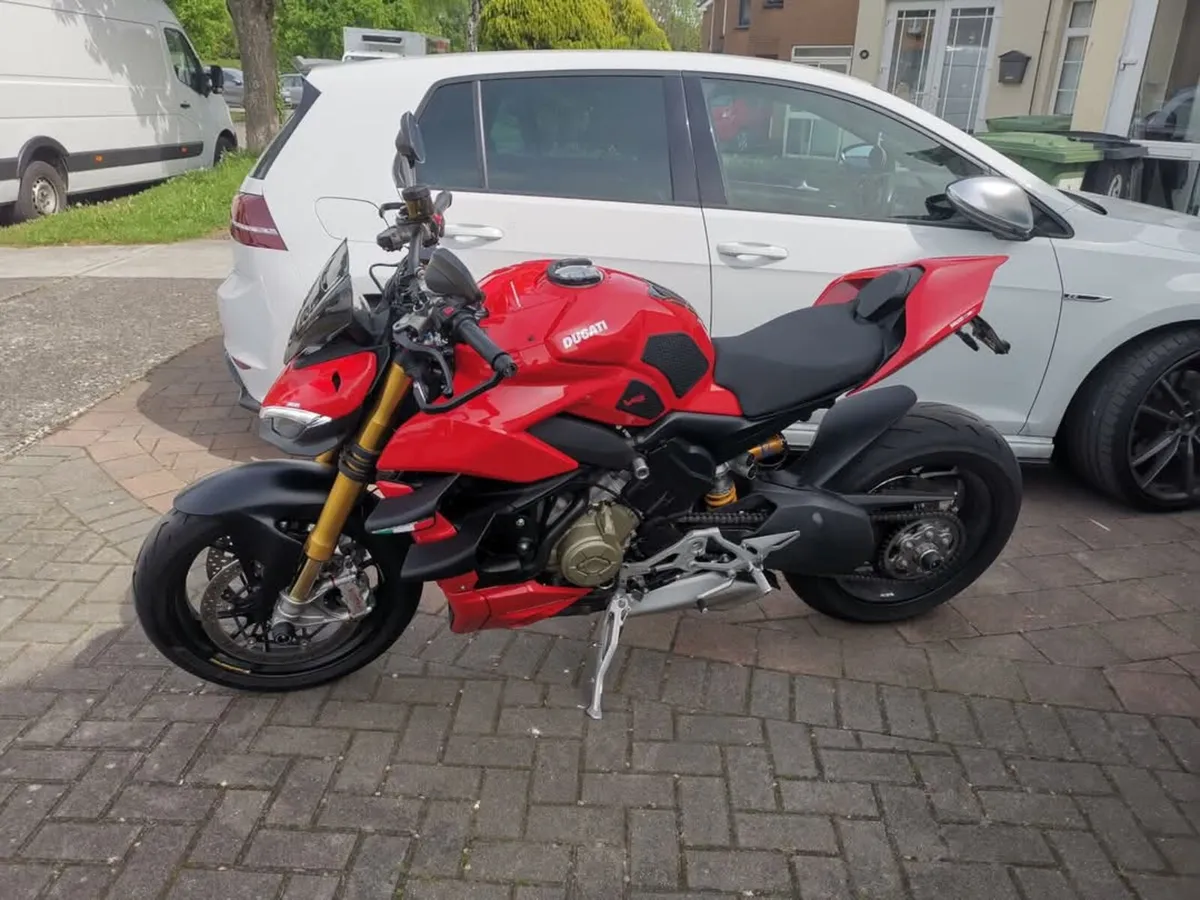 Ducati Street fighter v4s - Image 1