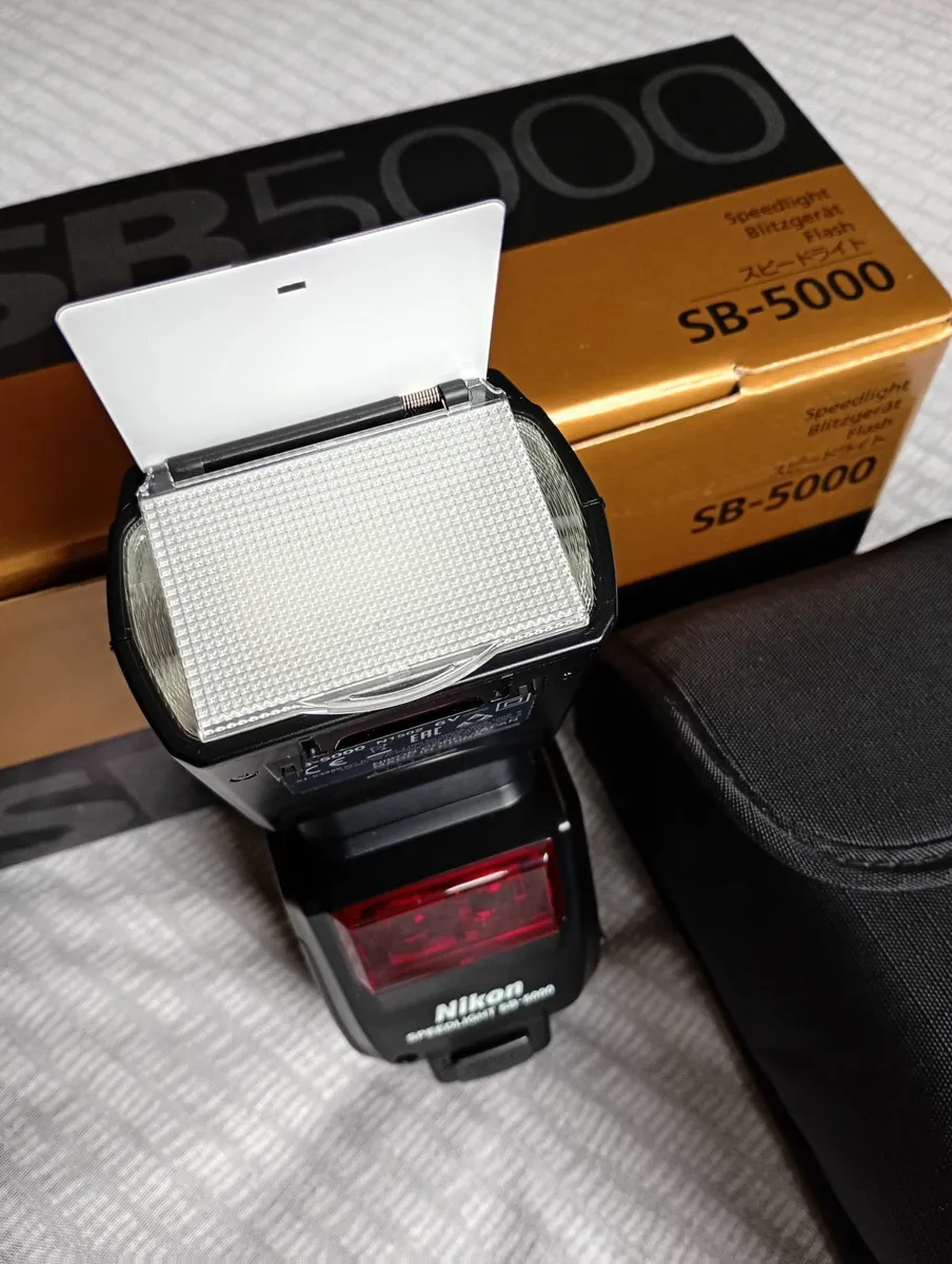 Nikon SB5000 Flashgun - Image 3