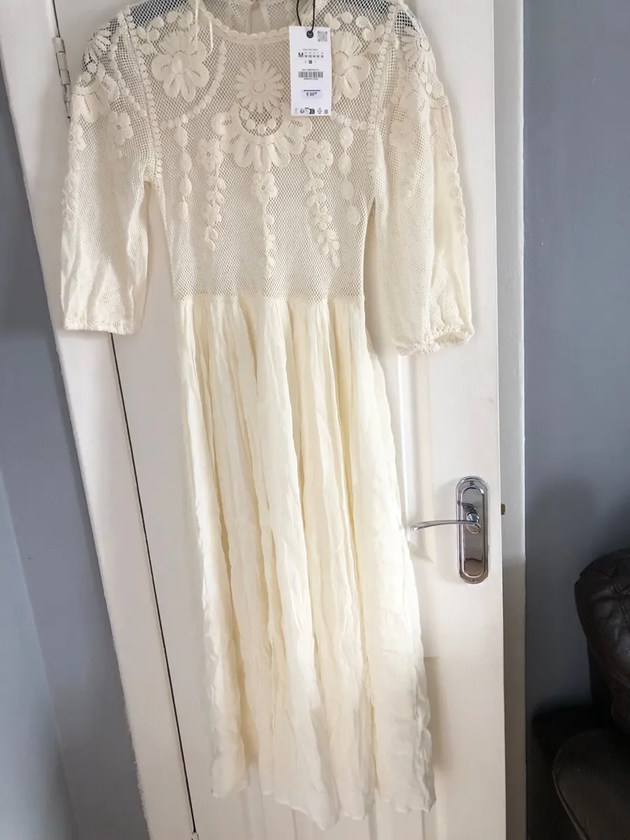 Ladies  BNWT Zara dress size M €50 - Image 1