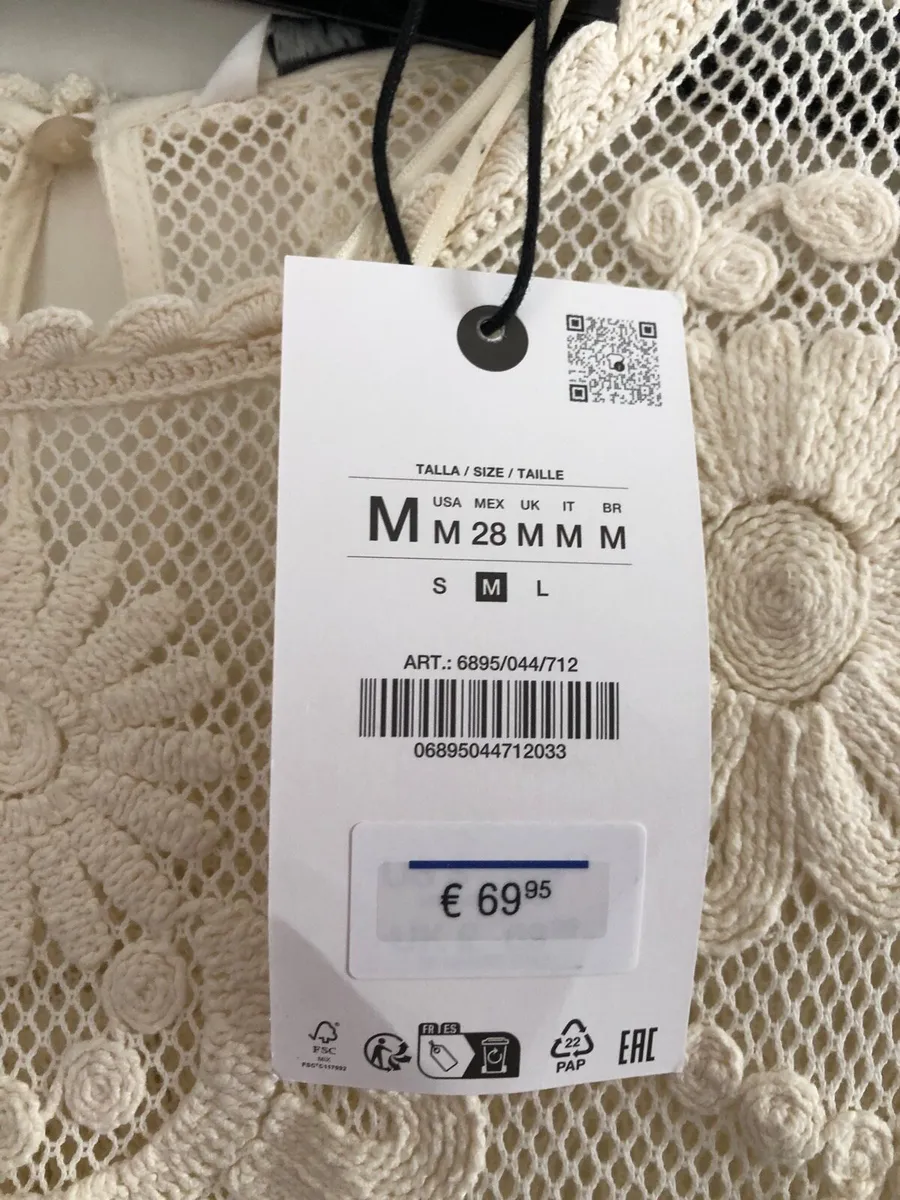 Ladies  BNWT Zara dress size M €50 - Image 4