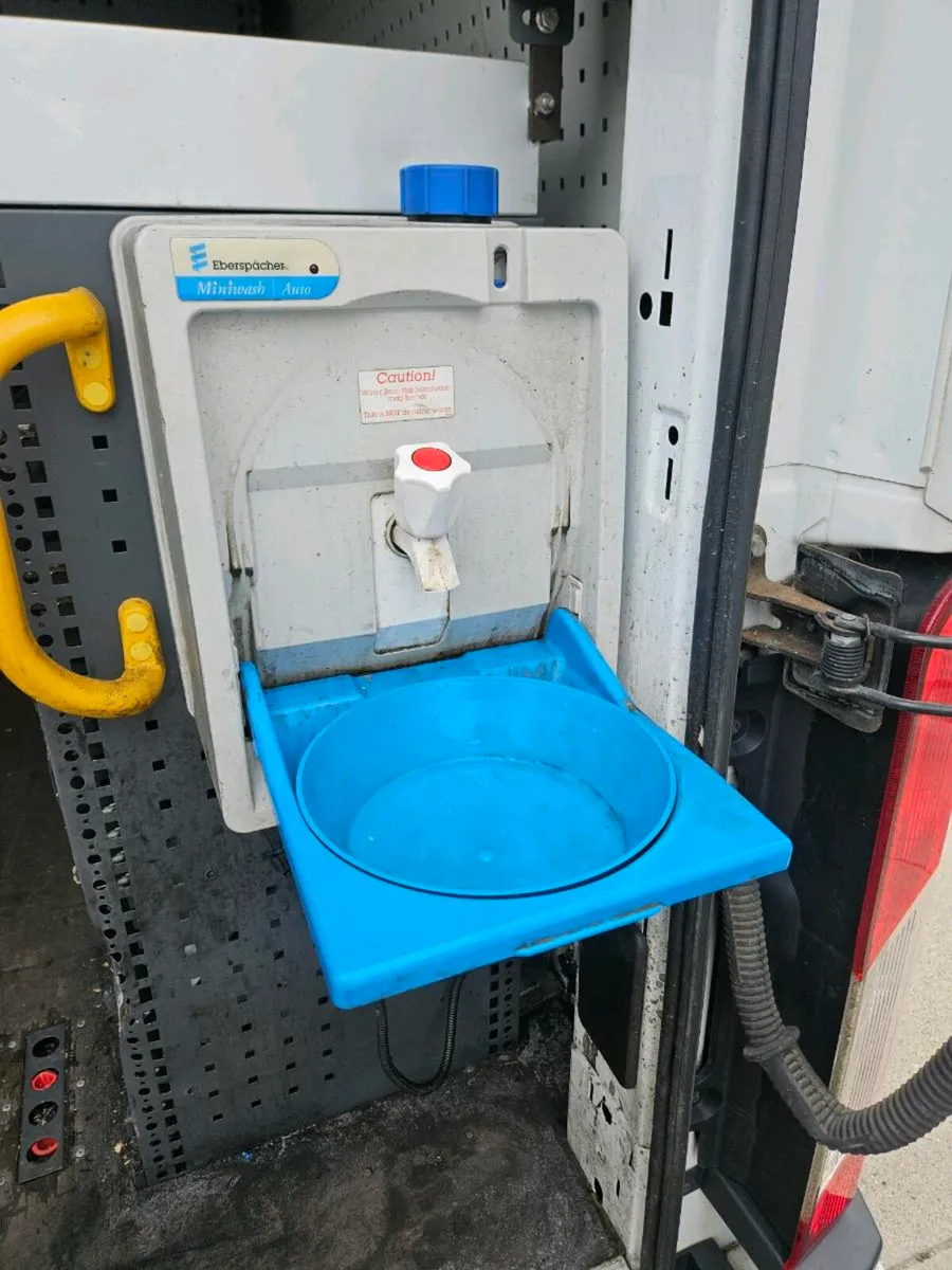2018 ford transit  moble work shop  kitted out - Image 4